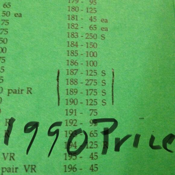 RARE~~4 PC. DIAMOND MAPLE  LEAF CUSTARD GLASS - Picture 8 of 8